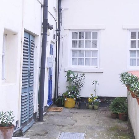 Kikas Cottage, Rear 89 Church Street, White Horse Yard Whitby Eksteriør bilde