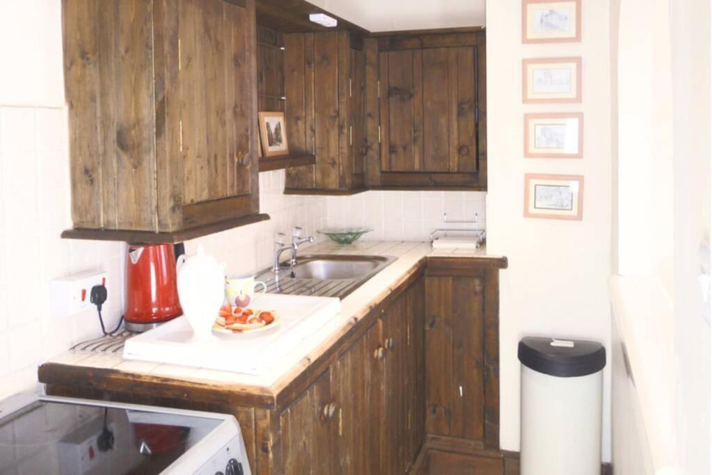 Kikas Cottage, Rear 89 Church Street, White Horse Yard Whitby Eksteriør bilde